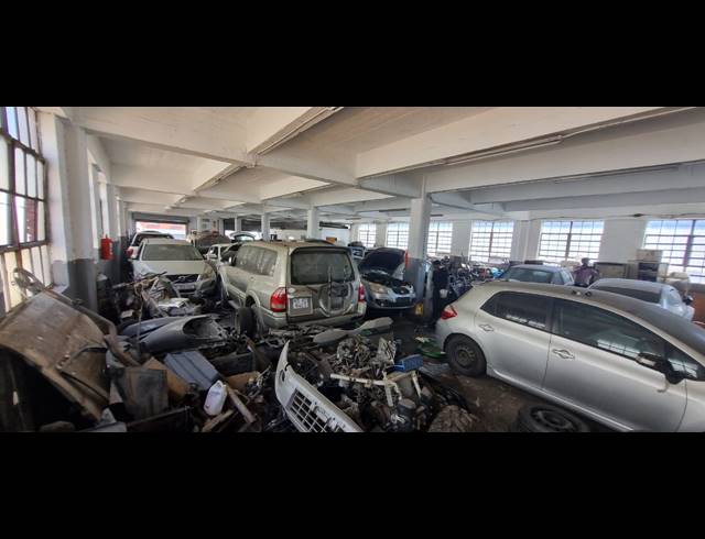 505M² WAREHOUSE FOR SALE IN GLENWOOD